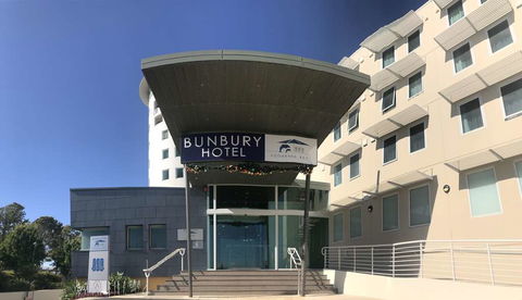 Bunbury Hotel Koombana Bay - E Caravan Parks 0