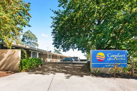 Comfort Inn & Suites Warragul - E Caravan Parks 1