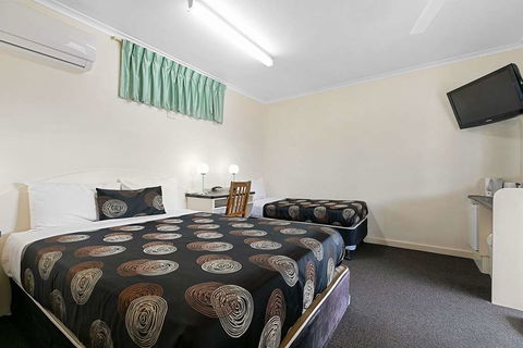 Econo Lodge Park Lane - E Caravan Parks 2