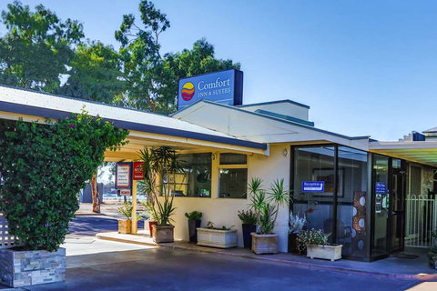 Comfort Inn Augusta Westside - E Caravan Parks 1