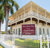 Denison Boutique Hotel - E Caravan Parks