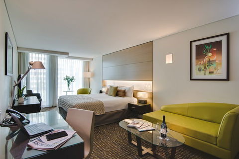 The Point Brisbane Hotel - E Caravan Parks 2