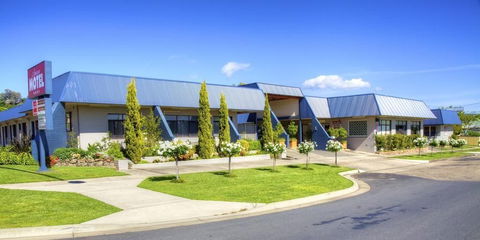 Amaroo Motel - E Caravan Parks 1