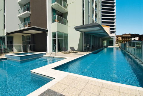 Oaks Festival Towers - E Caravan Parks 2