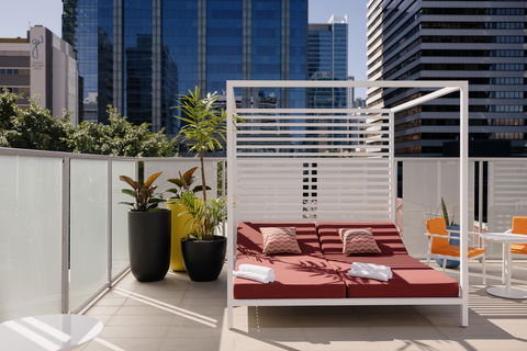 Voco Brisbane City Centre - E Caravan Parks 6