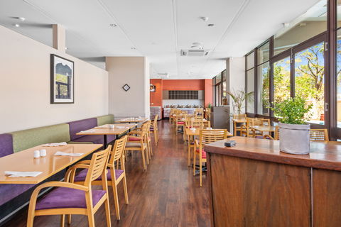 The Plaza Hotel Kalgoorlie - E Caravan Parks 14