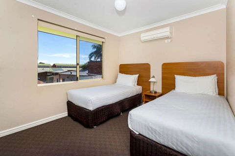 Quality Inn Railway - E Caravan Parks 11