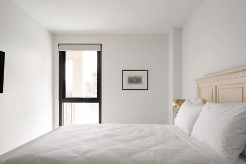 Knightsbridge Canberra - E Caravan Parks 9