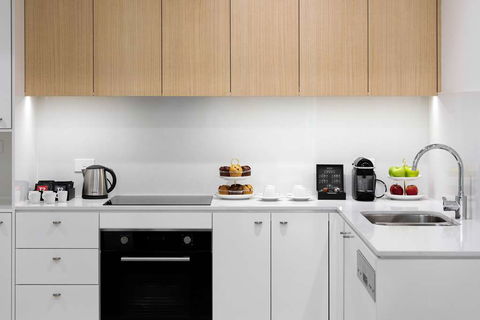 Knightsbridge Canberra - E Caravan Parks 15