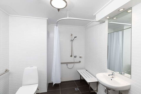 Rydges Capital Hill - E Caravan Parks 2