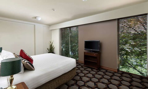 Rydges Capital Hill - E Caravan Parks 12