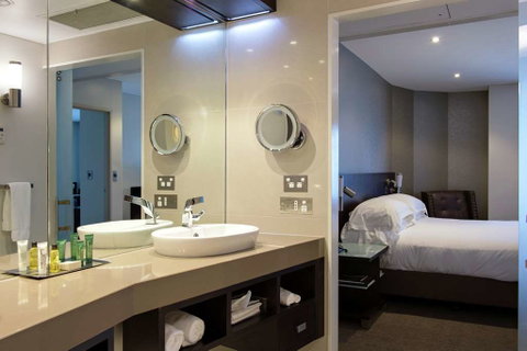 Hilton Darwin - E Caravan Parks 6