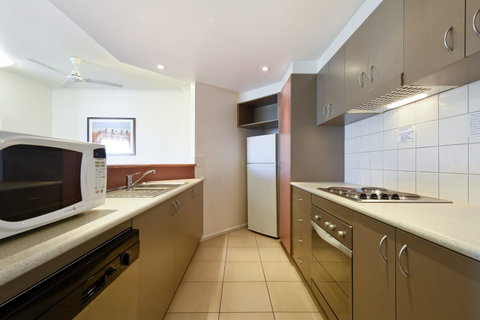 Metro Advance Apartments & Hotel - E Caravan Parks 4