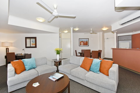 Metro Advance Apartments & Hotel - E Caravan Parks 8