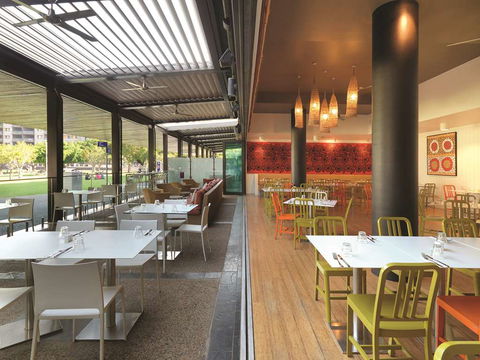 Vibe Hotel Darwin Waterfront - E Caravan Parks 15