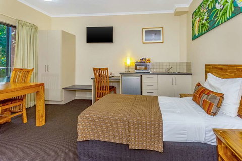 Quality Hotel Darwin Airport - E Caravan Parks 12