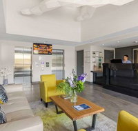 H on Mitchell Apartment Hotel - E Caravan Parks