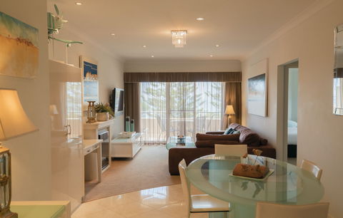 Aurora Ozone Hotel - E Caravan Parks 6