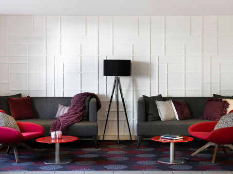 Mercure Sydney Macquarie Park - E Caravan Parks 1