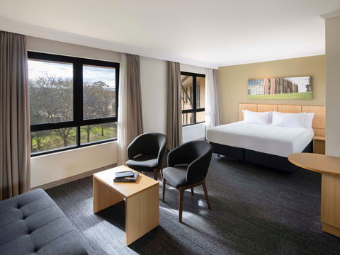 Mercure Sydney Macquarie Park - E Caravan Parks 2