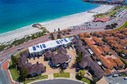 Quality Resort Sorrento Beach - E Caravan Parks 1