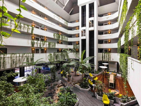 Novotel Darwin Atrium - E Caravan Parks 0