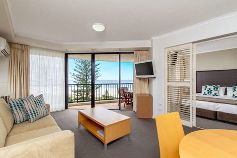 Mantra Coolangatta Beach - E Caravan Parks 2
