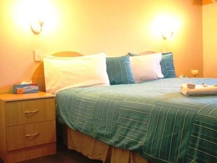 Arena Hotel - E Caravan Parks 1