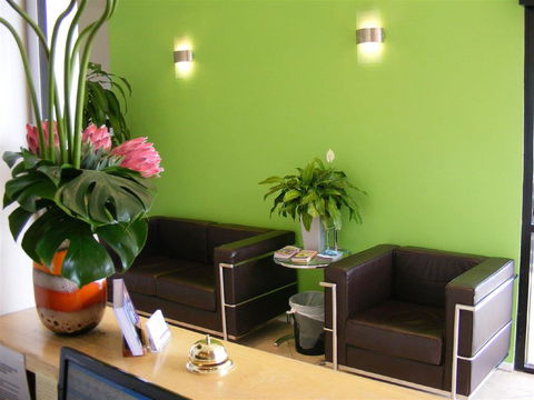 Ocean Beach Hotel - E Caravan Parks 2