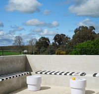 Lindenwarrah Hotel - E Caravan Parks