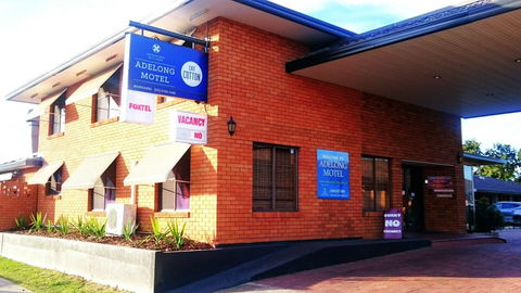 Adelong Motel - E Caravan Parks 1