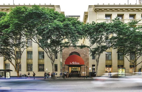 Adina Apartment Hotel Anzac Square - E Caravan Parks 1