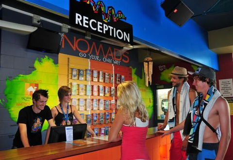 Nomads Cairns Backpackers Resort - E Caravan Parks 1