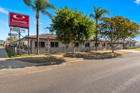 Econo lodge Moree Spa Motor Inn - E Caravan Parks 0