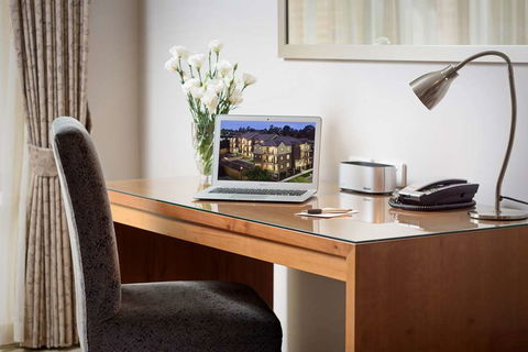 Ringwood Royale Apartment Hotel - E Caravan Parks 15