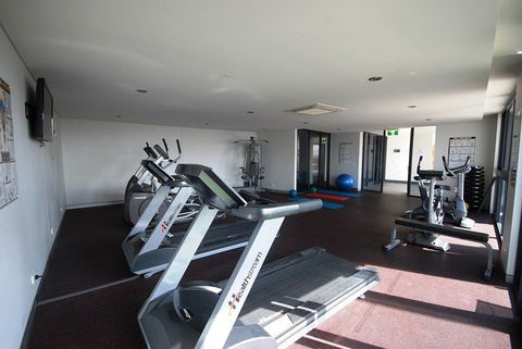 Astra Apartments Perth - E Caravan Parks 10