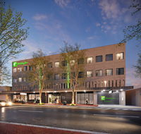 Holiday Inn Dandenong - E Caravan Parks