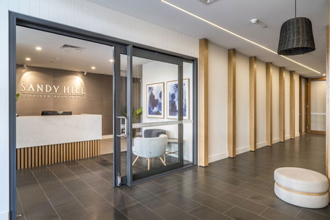 Sandy Hill Serviced Aparetments - E Caravan Parks 6