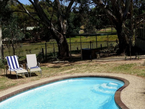 Golden Heritage Motor Inn & Cottages - E Caravan Parks 0