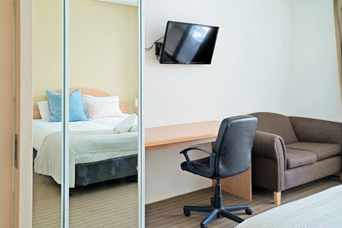 All Suites Perth - E Caravan Parks 4