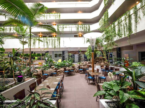 Novotel Darwin Atrium - E Caravan Parks 12