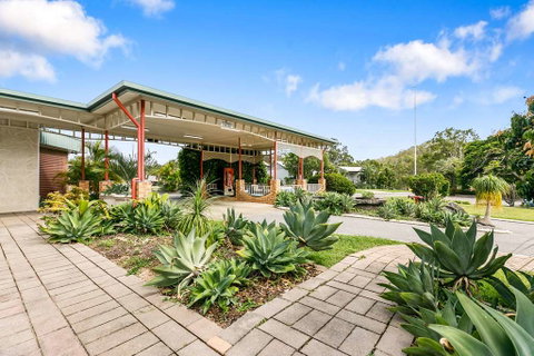 Comfort Inn Parklands Calliope - E Caravan Parks 2