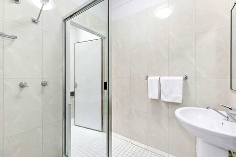 Comfort Inn Parklands Calliope - E Caravan Parks 9