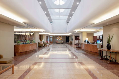 DoubleTree by Hilton Esplanade Darwin - E Caravan Parks 2