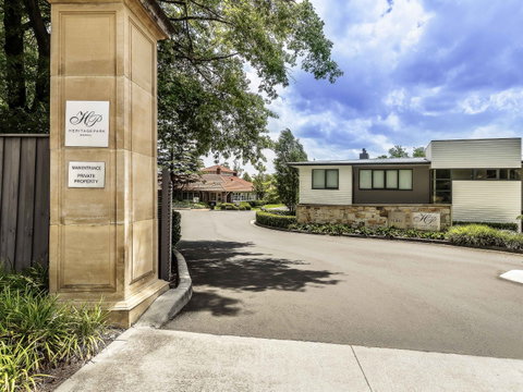 The Sebel Bowral Heritage Park - E Caravan Parks 1