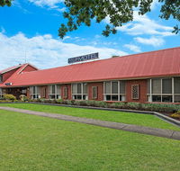 AAt 28 Goldsmith Motel - E Caravan Parks