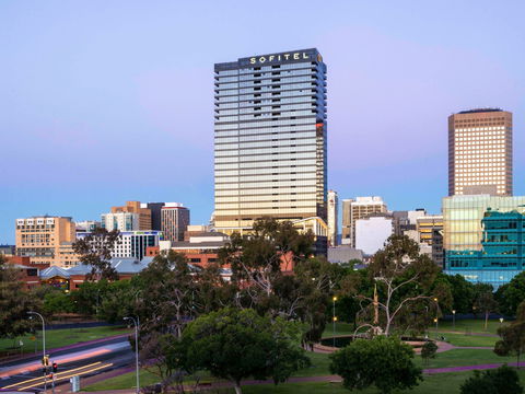 Sofitel Adelaide - E Caravan Parks 0