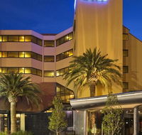 The Lakes Resort Hotel - E Caravan Parks