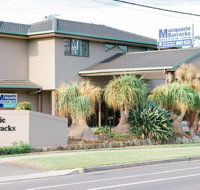 Macquarie Barracks Inn - E Caravan Parks