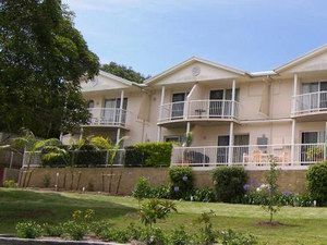 Aston Hill Motor Lodge - E Caravan Parks 0